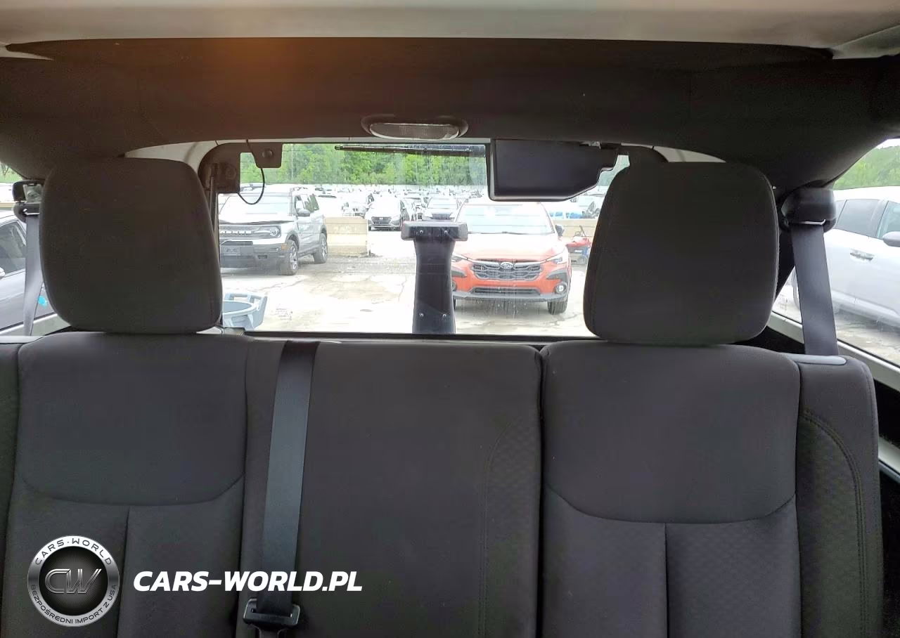 2015 Jeep Wrangler Unlimited Sport VIN:1C4BJWDG6FL751028 - 10