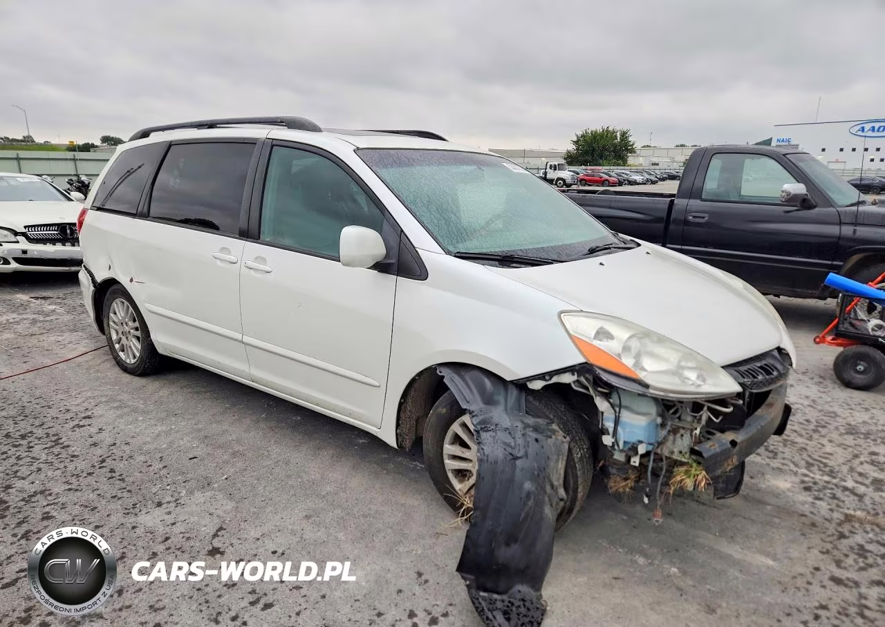 2010 Toyota Sienna Xle VIN:5TDYK4CC5AS323761 - 4