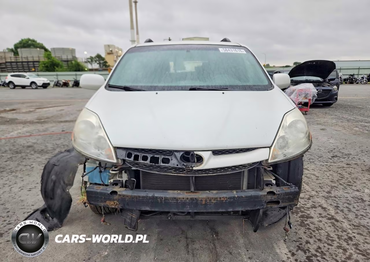 2010 Toyota Sienna Xle VIN:5TDYK4CC5AS323761 - 5