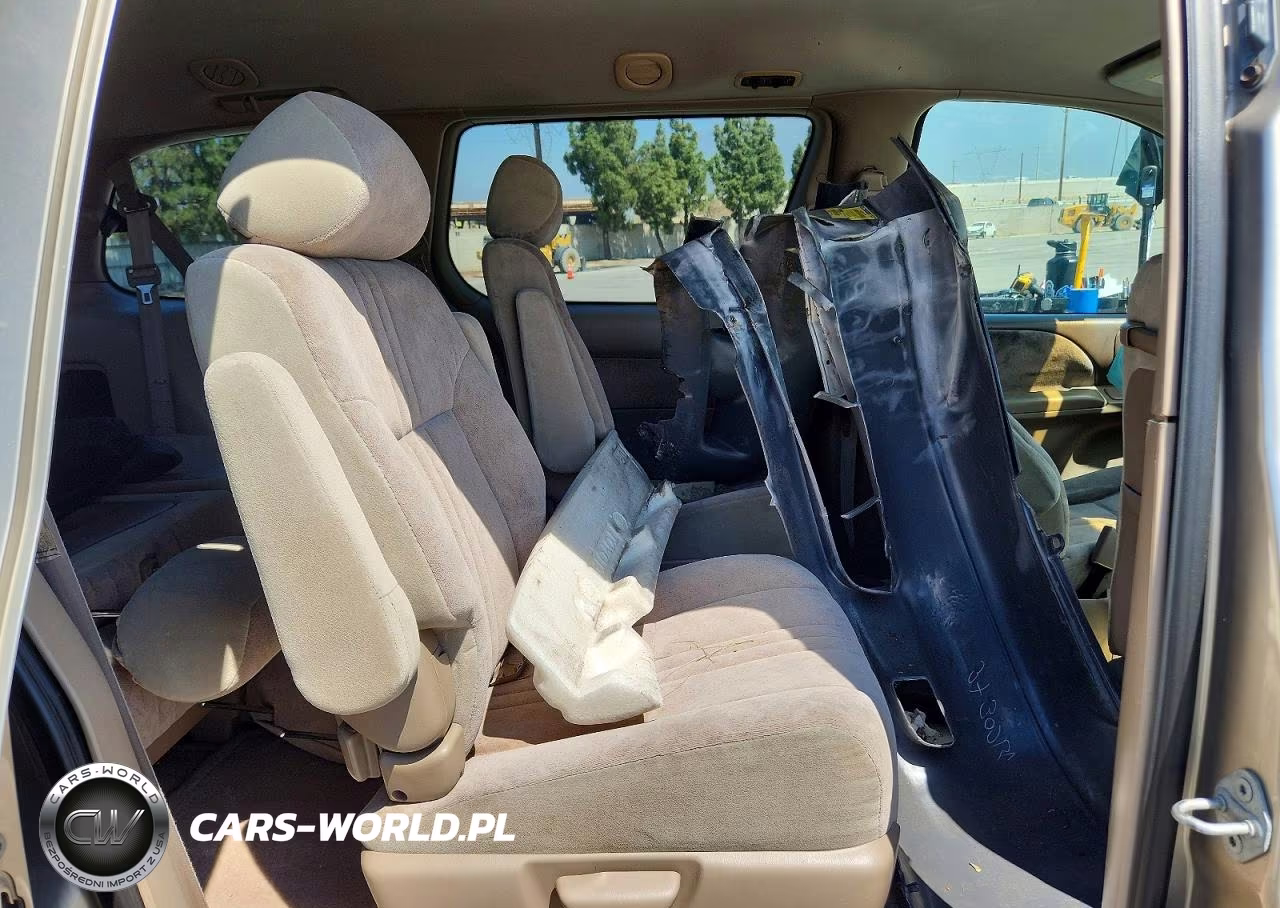 2000 Toyota Sienna Le VIN:4T3ZF13C0YU199480 - 11
