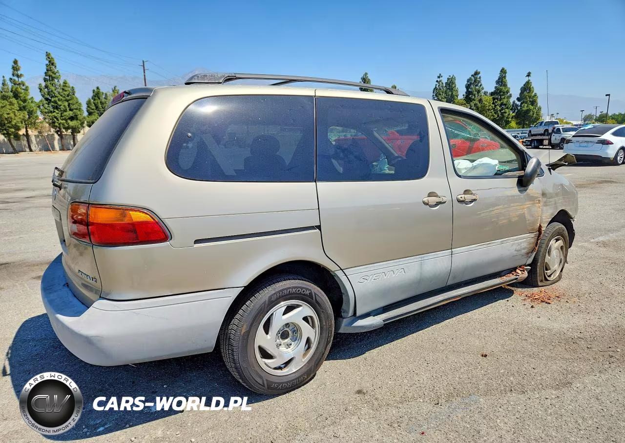 2000 Toyota Sienna Le VIN:4T3ZF13C0YU199480 - 3
