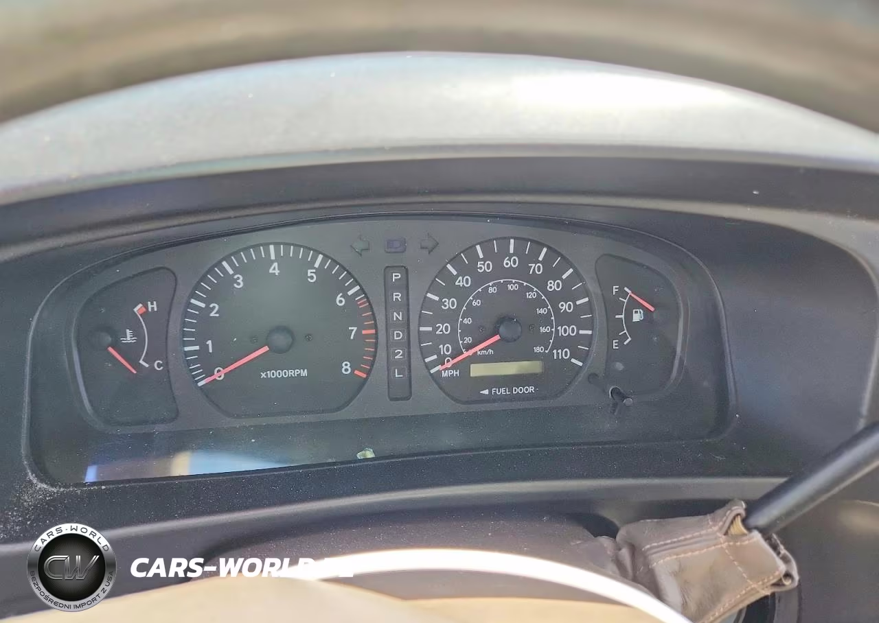 2000 Toyota Sienna Le VIN:4T3ZF13C0YU199480 - 9