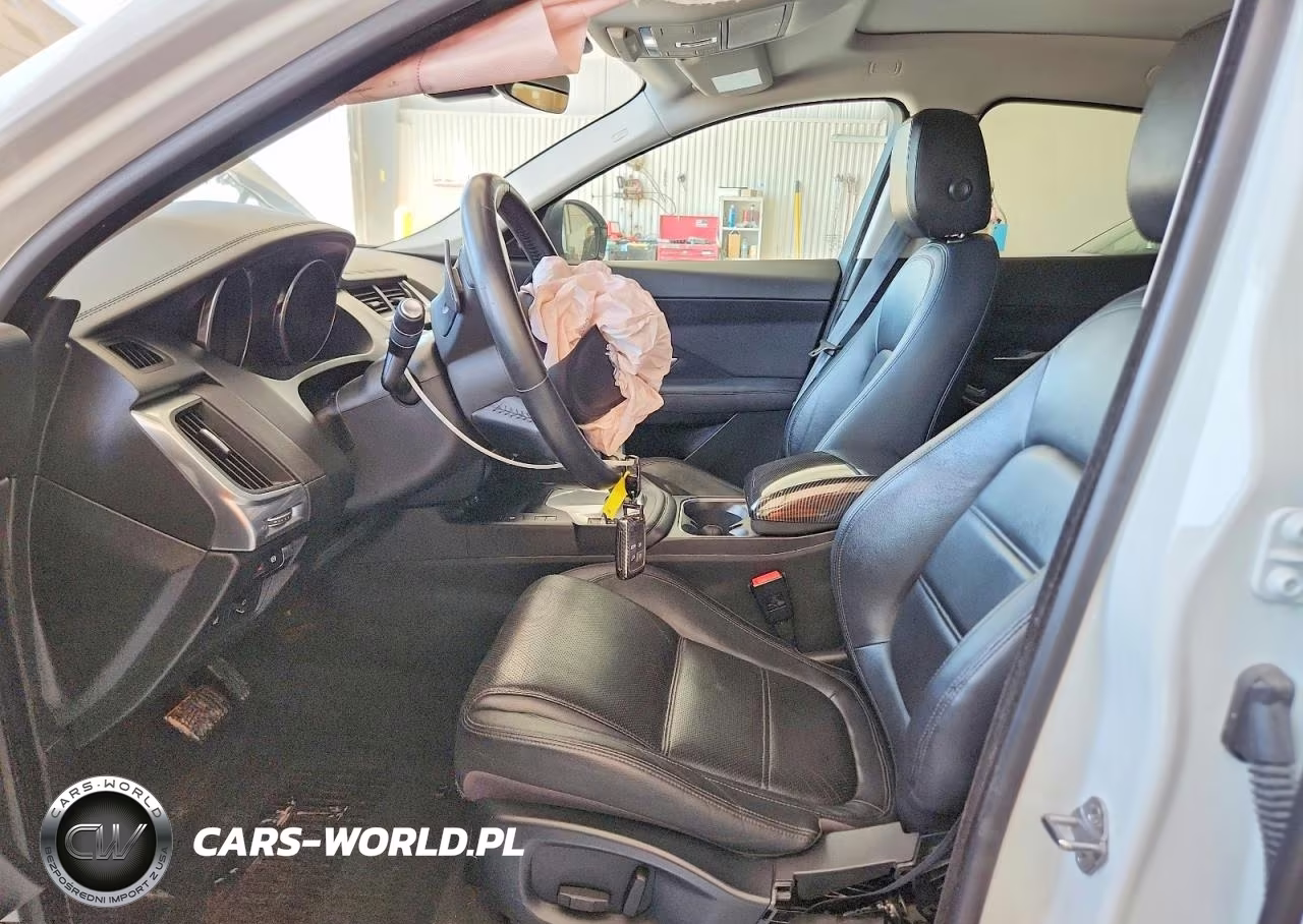 2019 Jaguar E-Pace S VIN:SADFJ2FX2K1Z47923 - 7