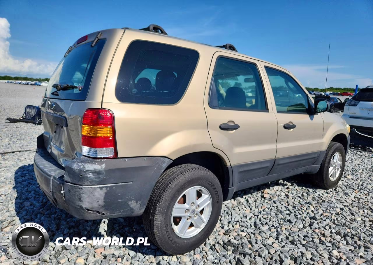 2007 Ford Escape Xls VIN:1FMYU02Z87KA14998 - 3