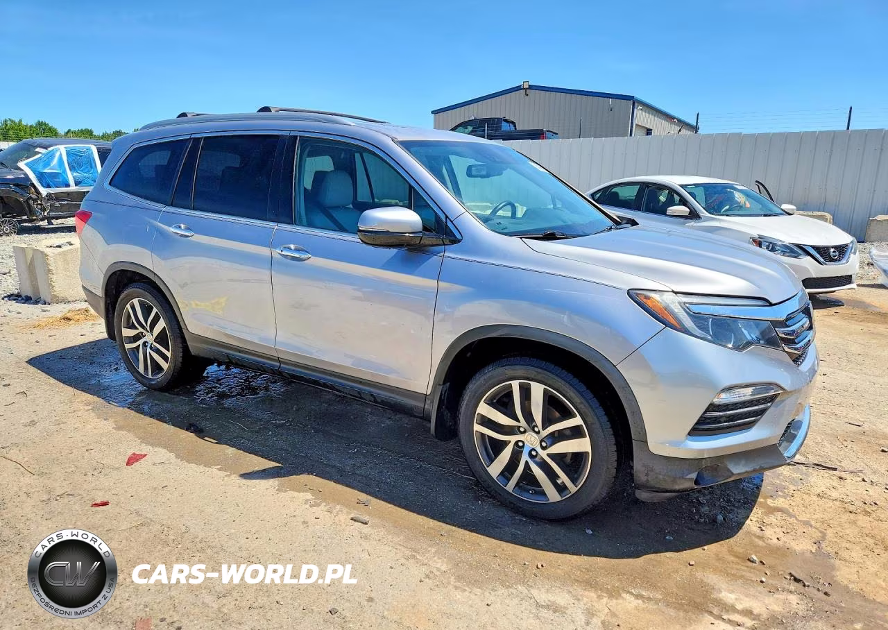 2016 Honda Pilot Elite VIN:5FNYF6H03GB044014 - 4