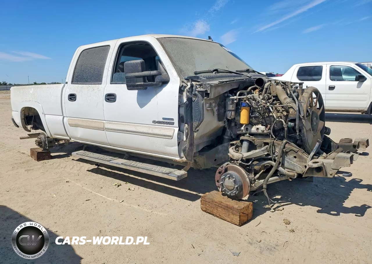 2007 Chevrolet Silverado K2500 Heavy Duty VIN:1GCHK23D87F143552 - 4