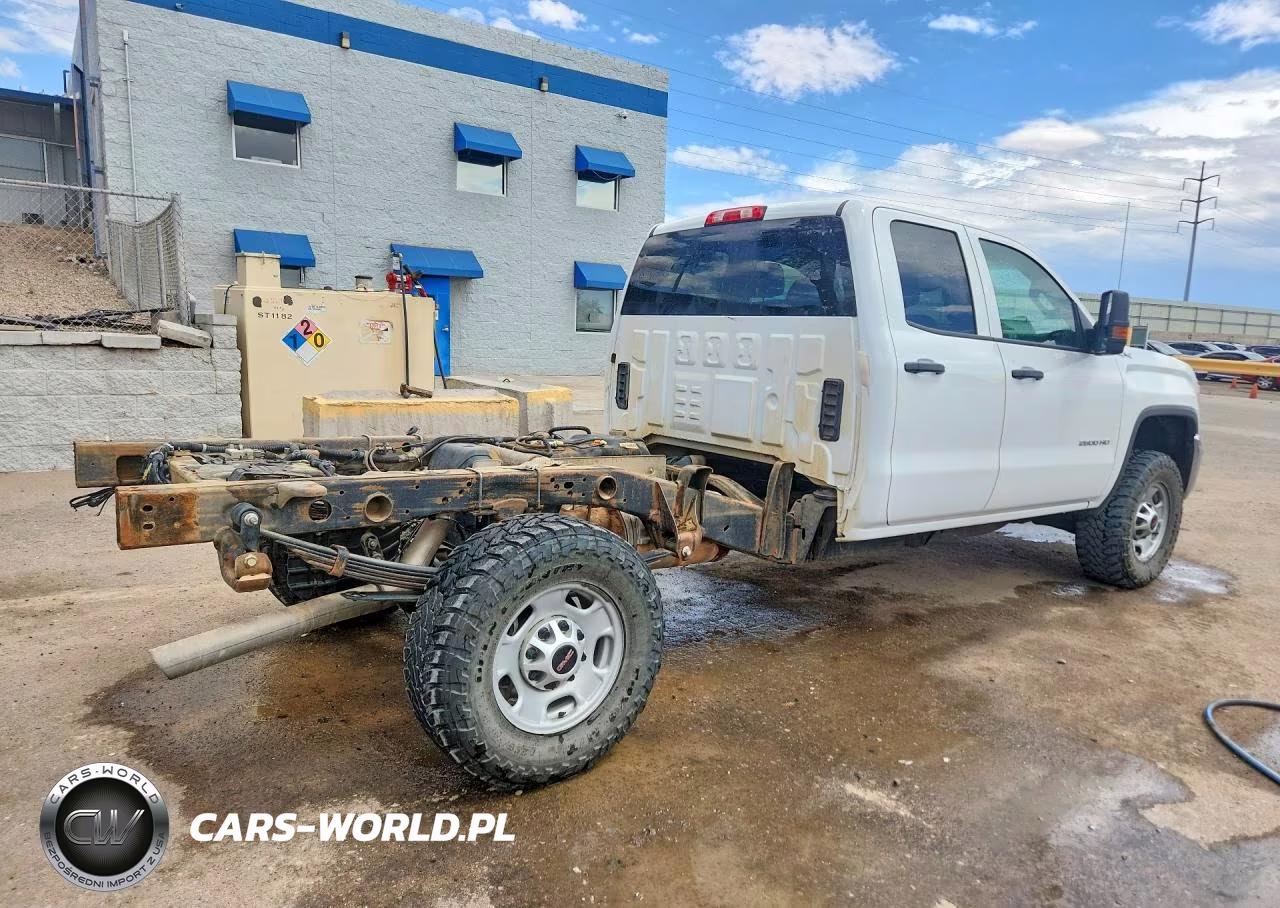 2019 GMC Sierra K2500 Heavy Duty VIN:2GT22NEG9K1199918 - 3