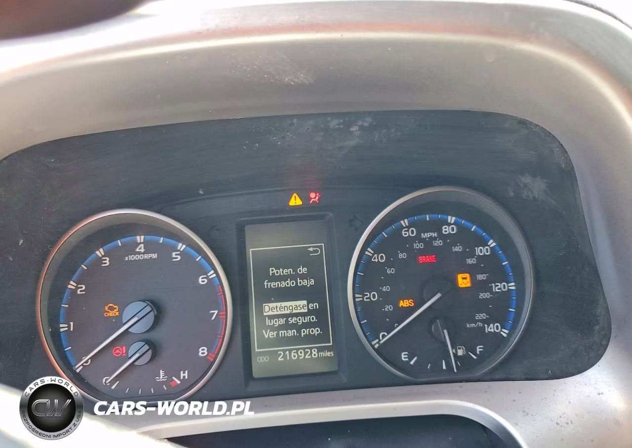 2017 Toyota Rav4 Le VIN:JTMZFREV5HJ135138 - 9