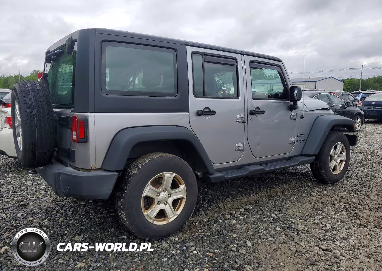 2014 Jeep Wrangler Unlimited Sport VIN:1C4BJWDG7EL216935 - 3