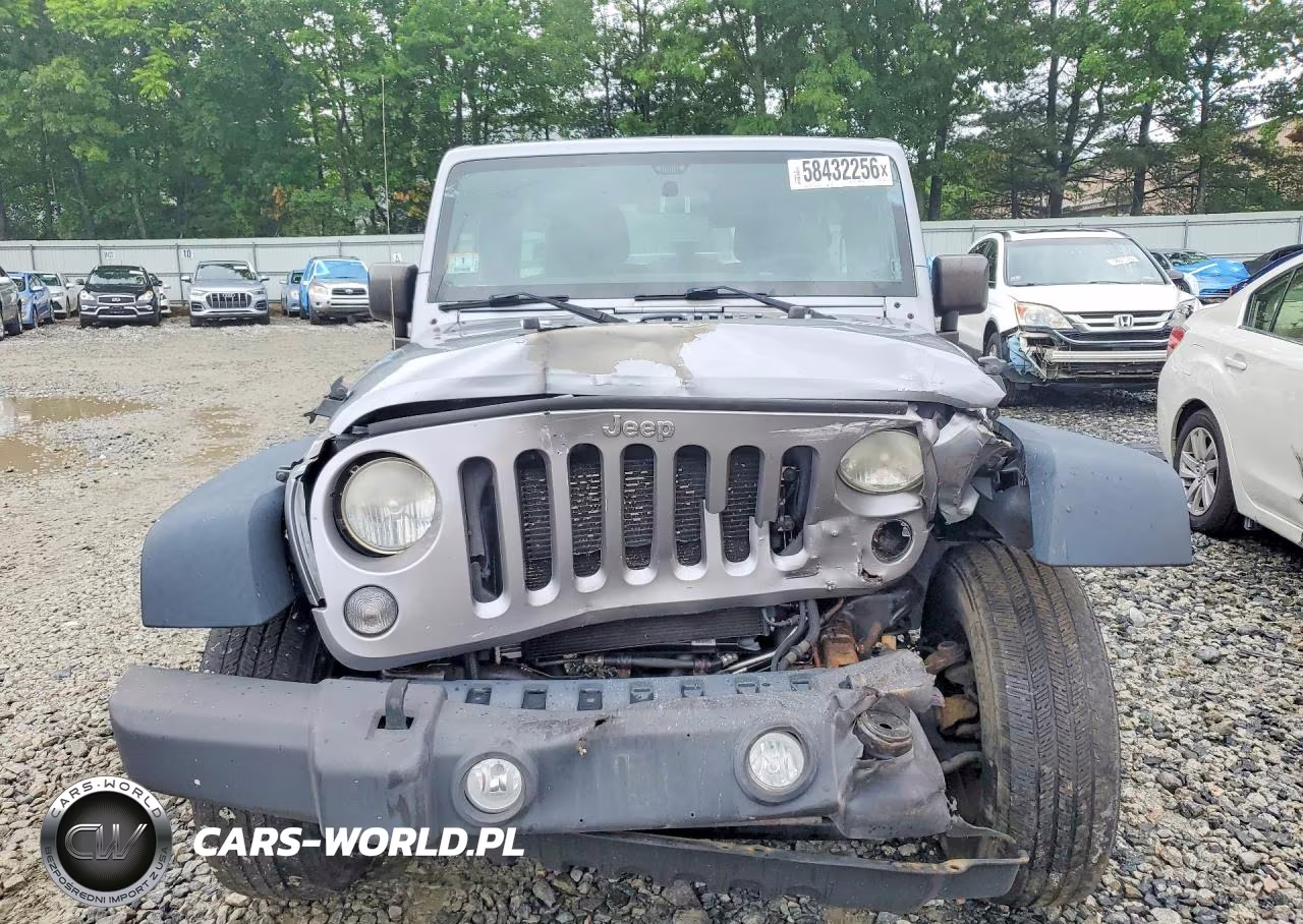 2014 Jeep Wrangler Unlimited Sport VIN:1C4BJWDG7EL216935 - 5