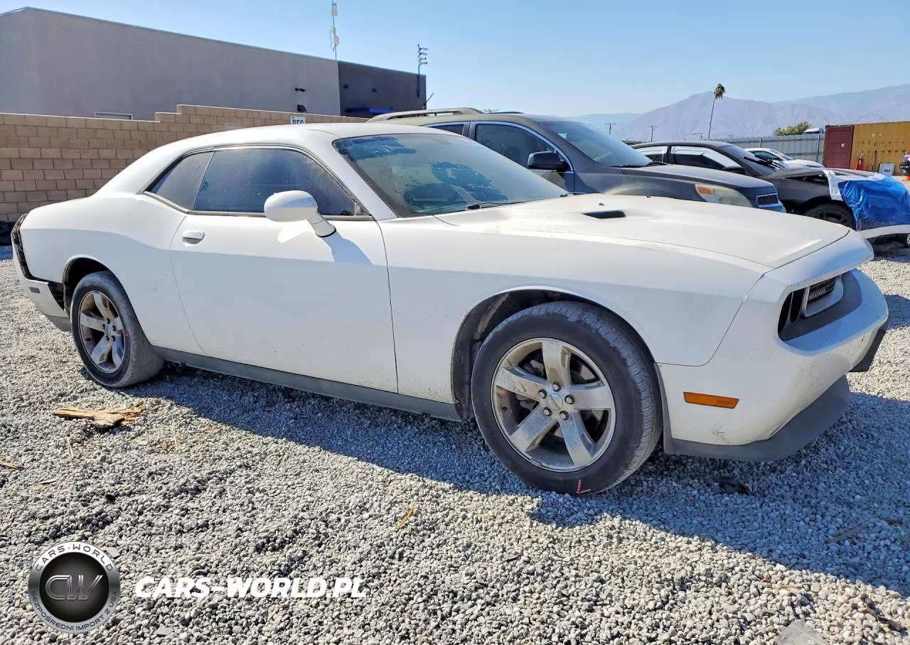 2014 Dodge Challenger Sxt VIN:2C3CDYAG2EH290017 - 4