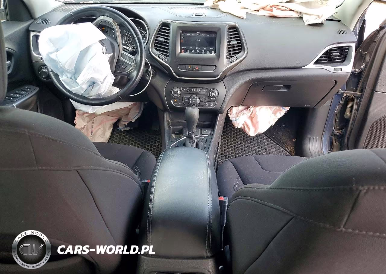 2020 Jeep Cherokee Latitude VIN:1C4PJLCXXLD521620 - 8