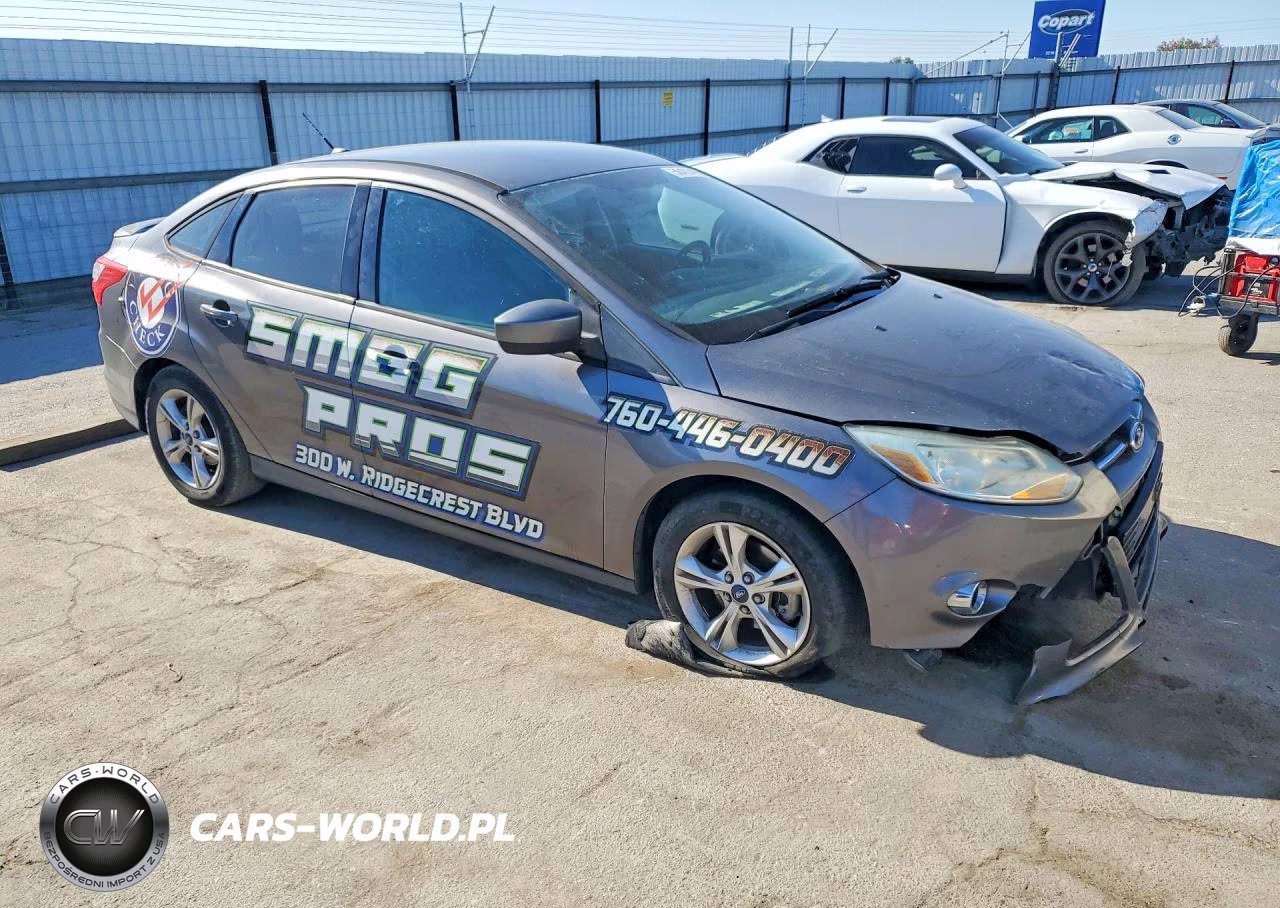 2012 Ford Focus Se VIN:1FAHP3F26CL386456 - 4