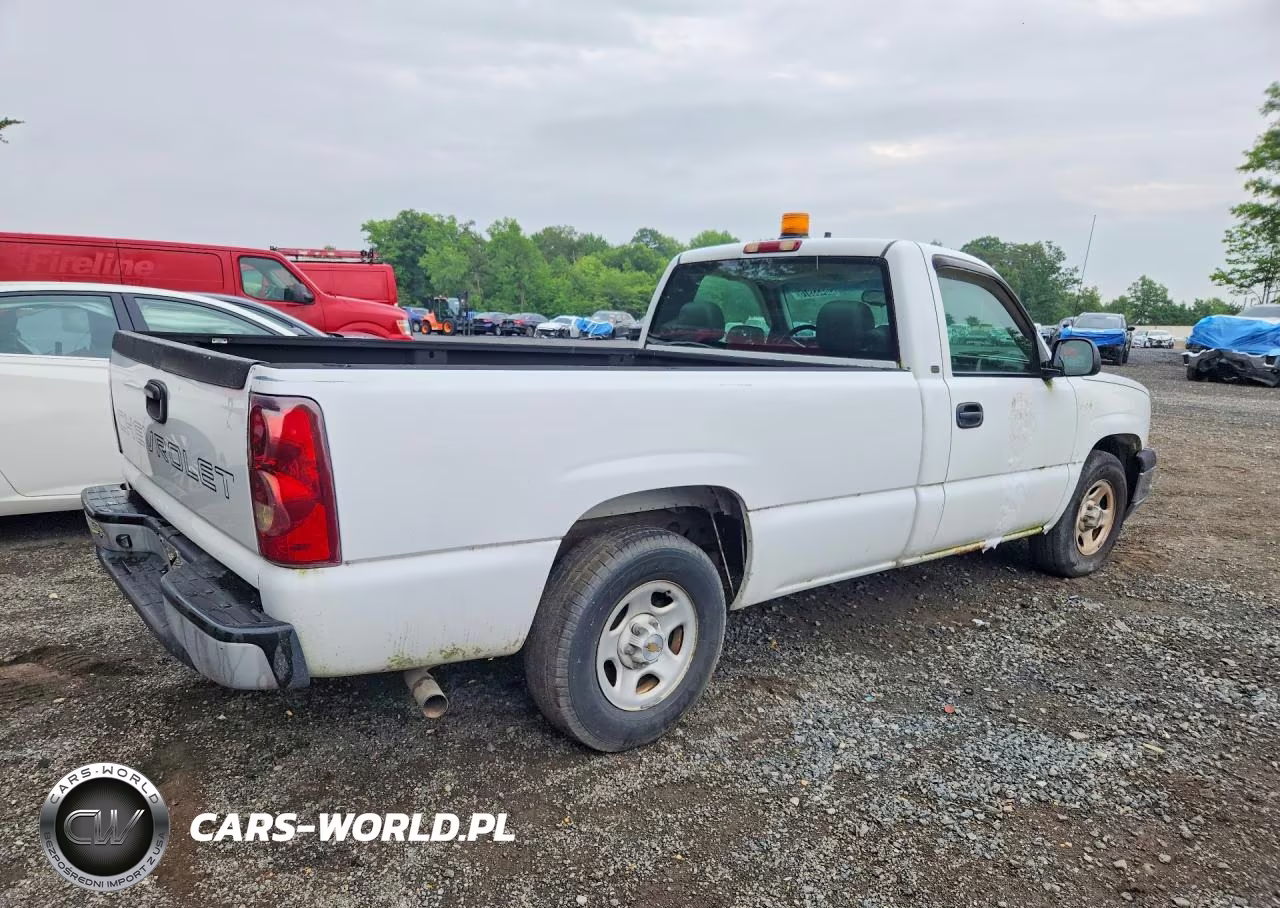 2003 Chevrolet Silverado C1500 VIN:1GCEC14X53Z113629 - 3