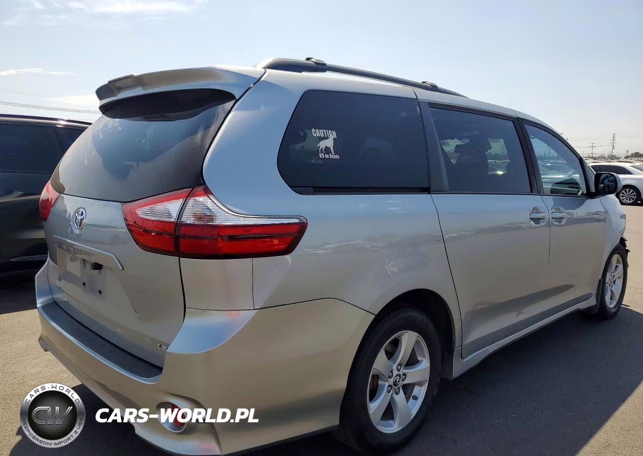 2019 Toyota Sienna Le VIN:5TDKZ3DC7KS998961 - 3