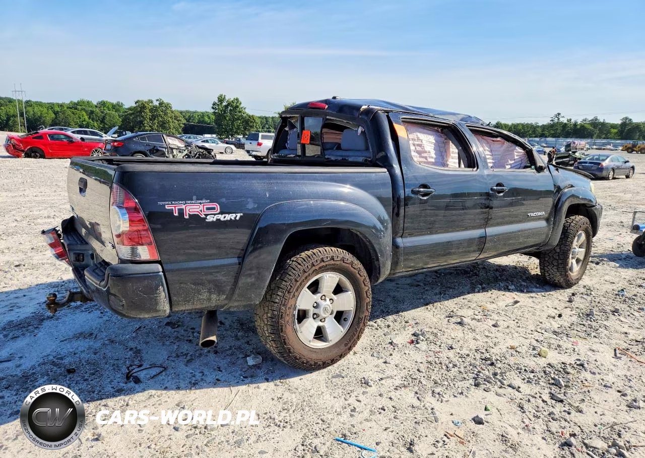 2011 Toyota Tacoma Double Cab VIN:3TMLU4EN5BM057677 - 3