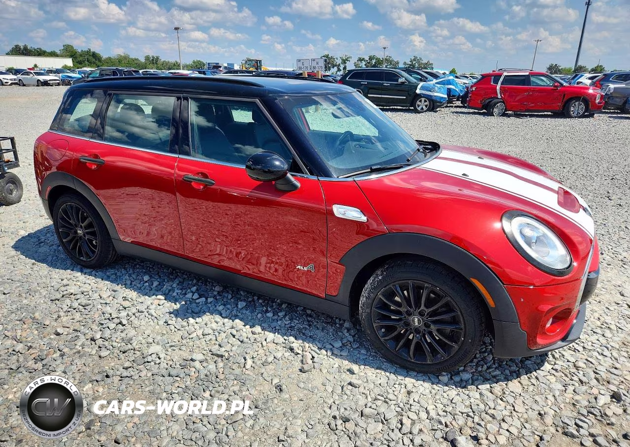 2018 Mini Cooper S Clubman All4 VIN:WMWLU5C53J2G03231 - 4