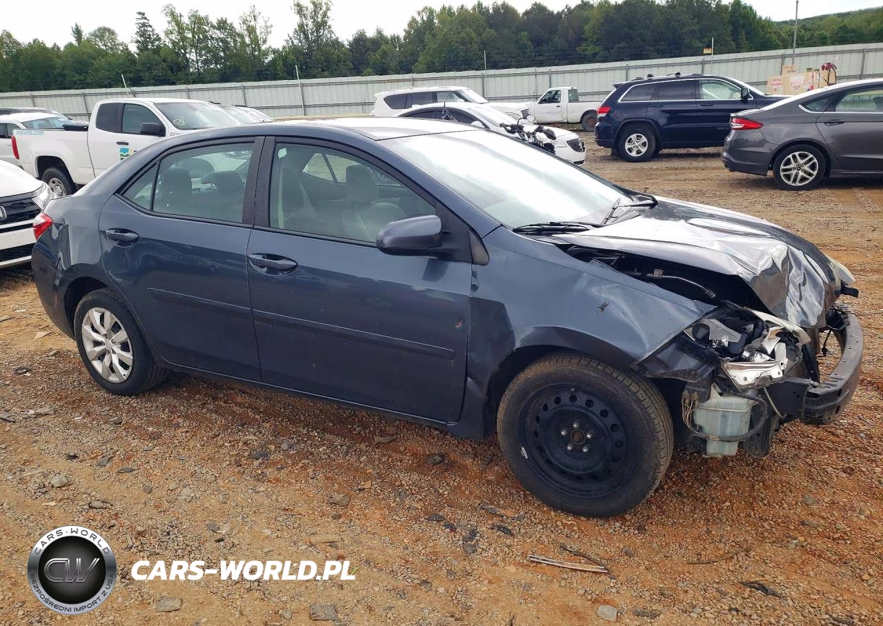 2015 Toyota Corolla Le VIN:2T1BURHE5FC344794 - 4
