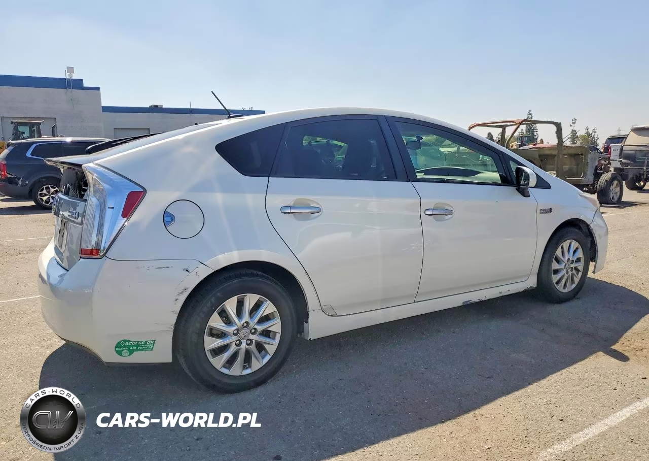 2015 Toyota Prius Plug-In Hybrid Base VIN:JTDKN3DP0F3069698 - 3