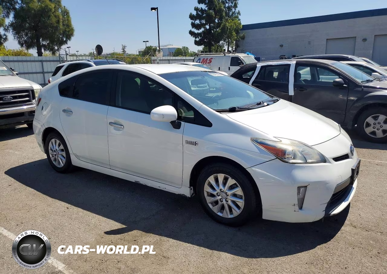 2015 Toyota Prius Plug-In Hybrid Base VIN:JTDKN3DP0F3069698 - 4