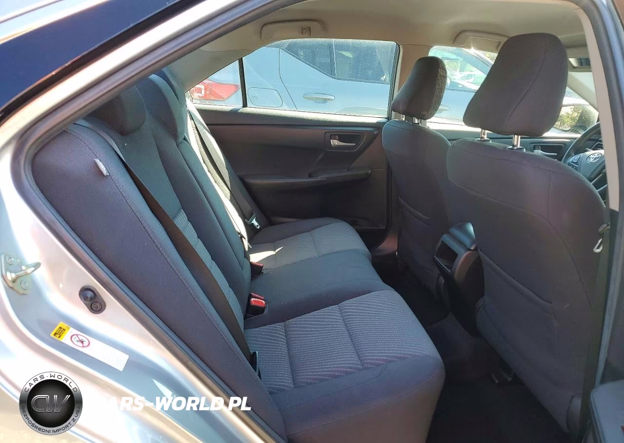 2017 Toyota Camry Le VIN:4T1BF1FKXHU729855 - 10