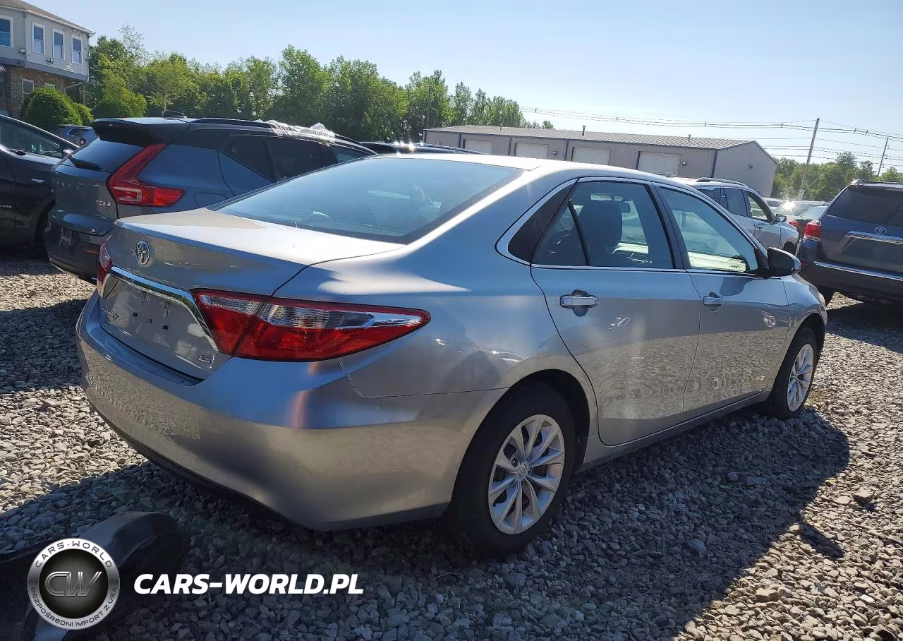 2017 Toyota Camry Le VIN:4T1BF1FKXHU729855 - 3