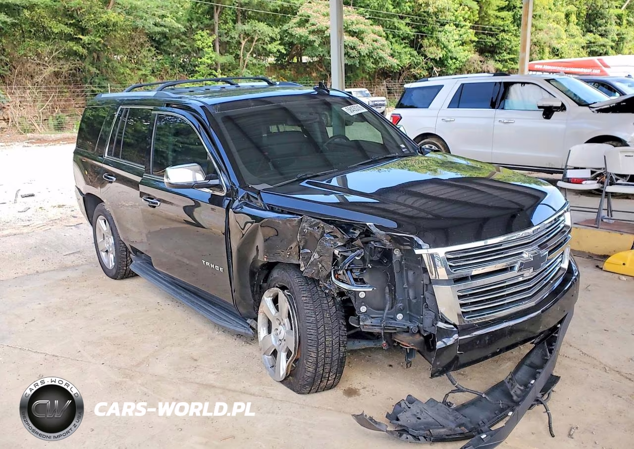 2018 Chevrolet Tahoe K1500 Premier VIN:1GNSKCKCXJR195721 - 4