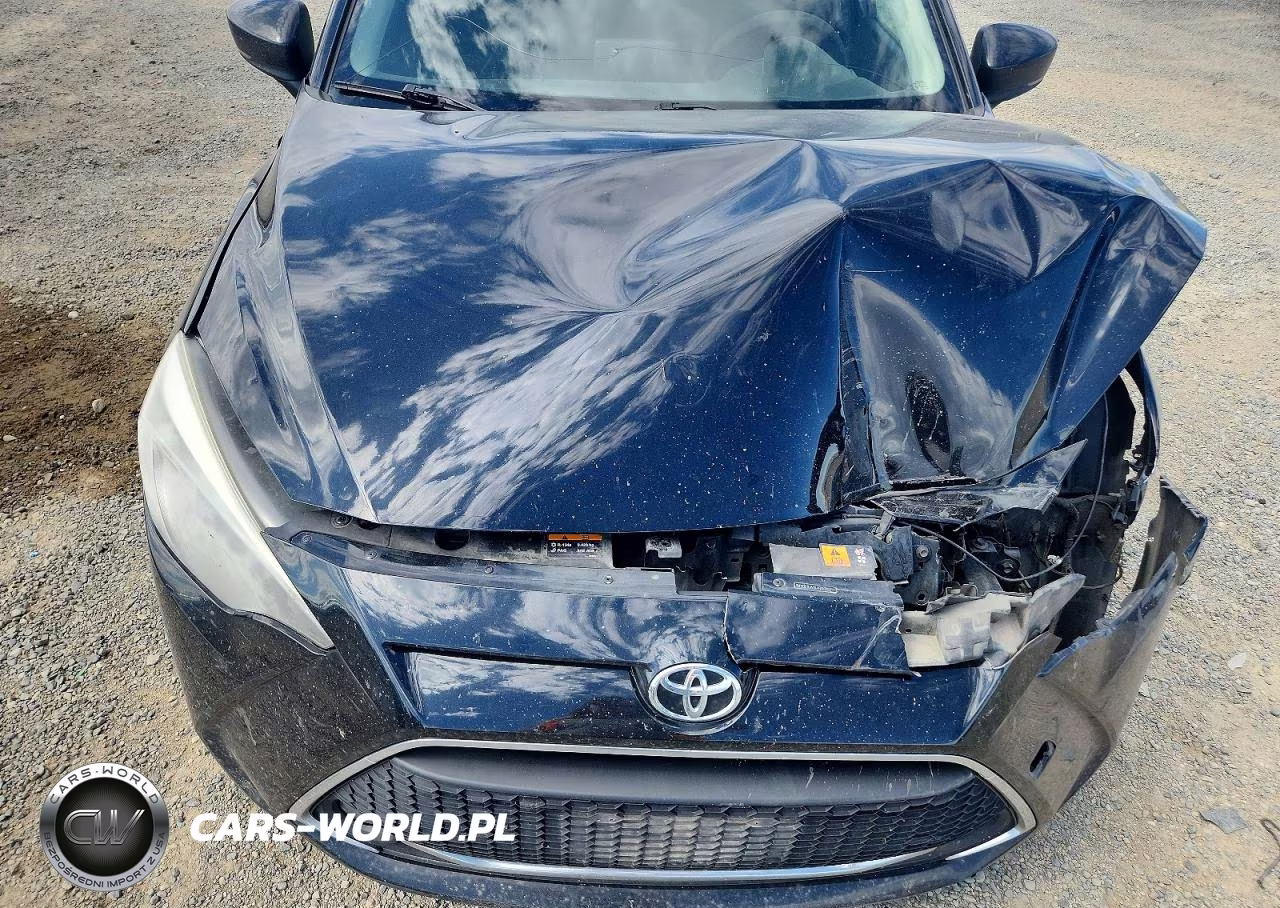2020 Toyota Yaris Hatchback Le VIN:3MYDLBJV1LY707151 - 11