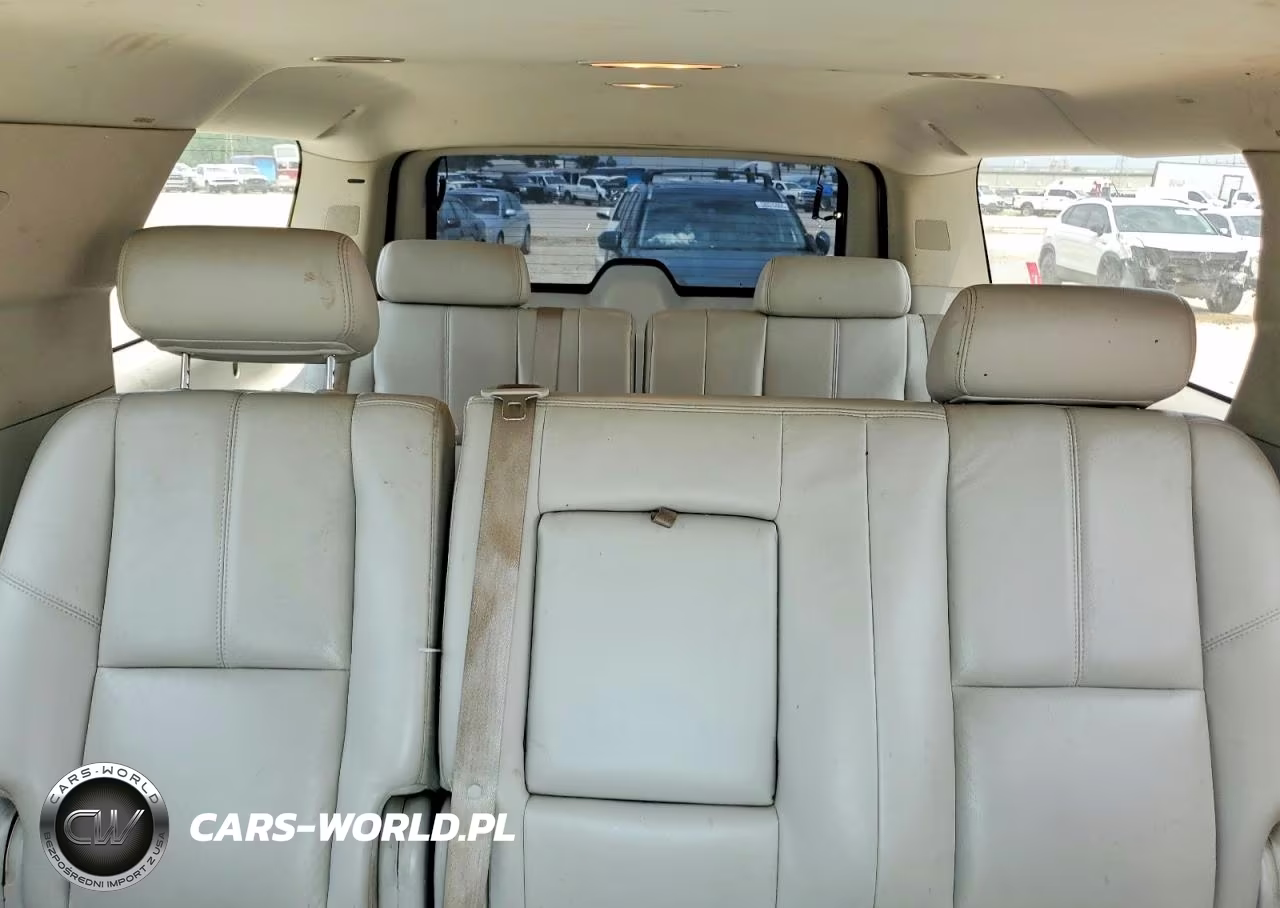 2008 Chevrolet Suburban C1500 Ls VIN:1GNFC16038J220079 - 10