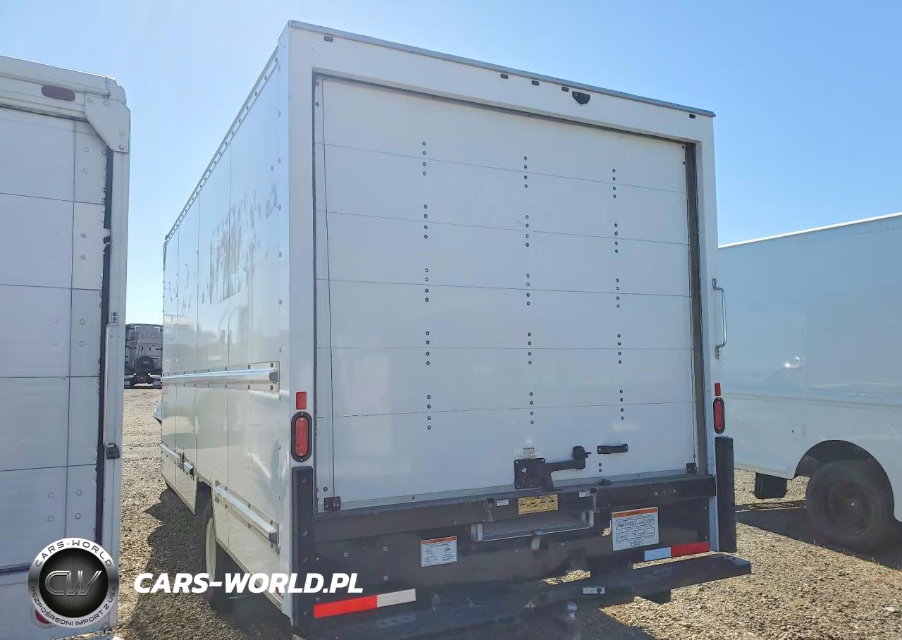 2023 GMC Savana Cut - Box Truck VIN:7GZ37TC7XPN005063 - 2