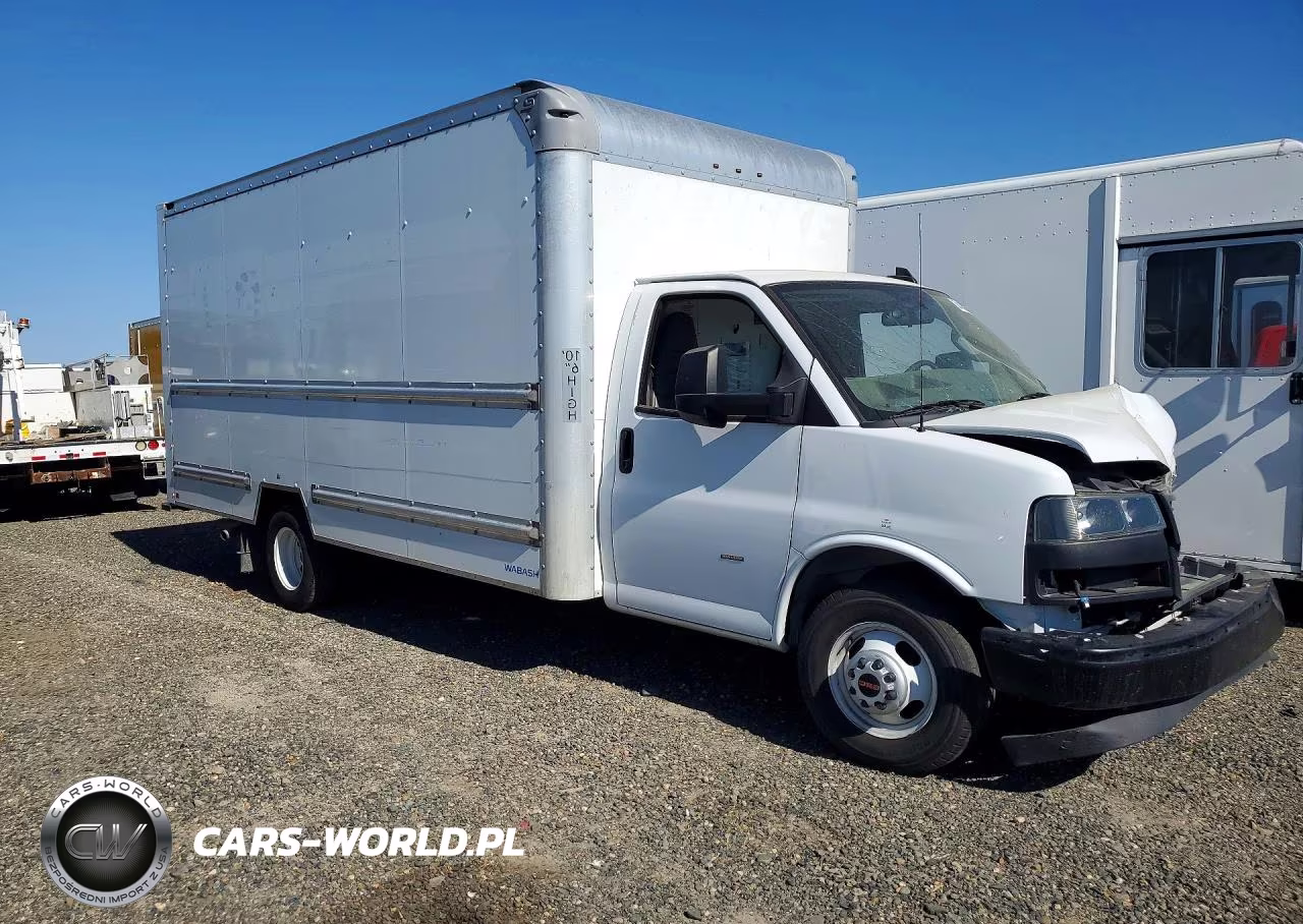 2023 GMC Savana Cut - Box Truck VIN:7GZ37TC7XPN005063 - 4