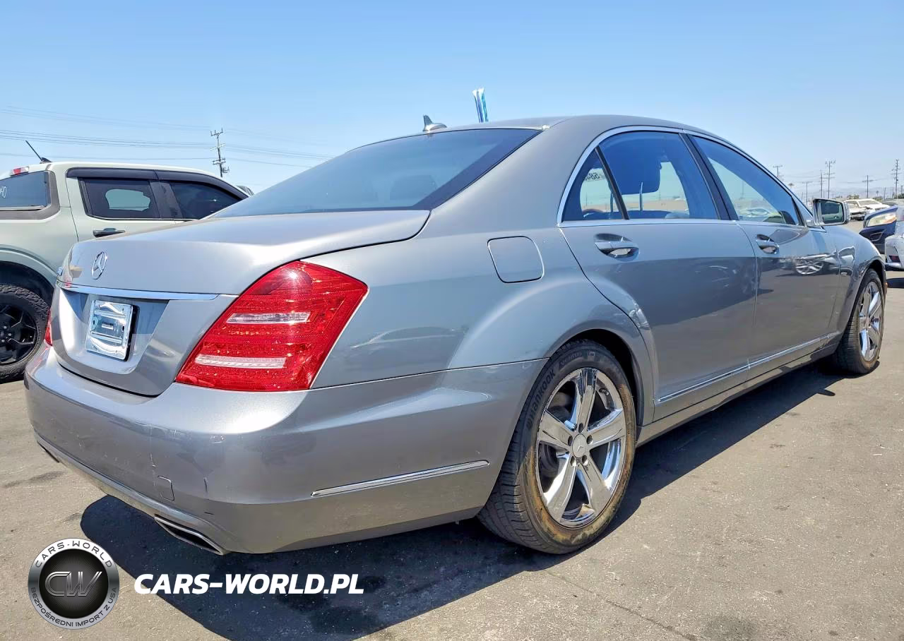 2012 Mercedes-Benz S 550 VIN:WDDNG7DB1CA490863 - 3