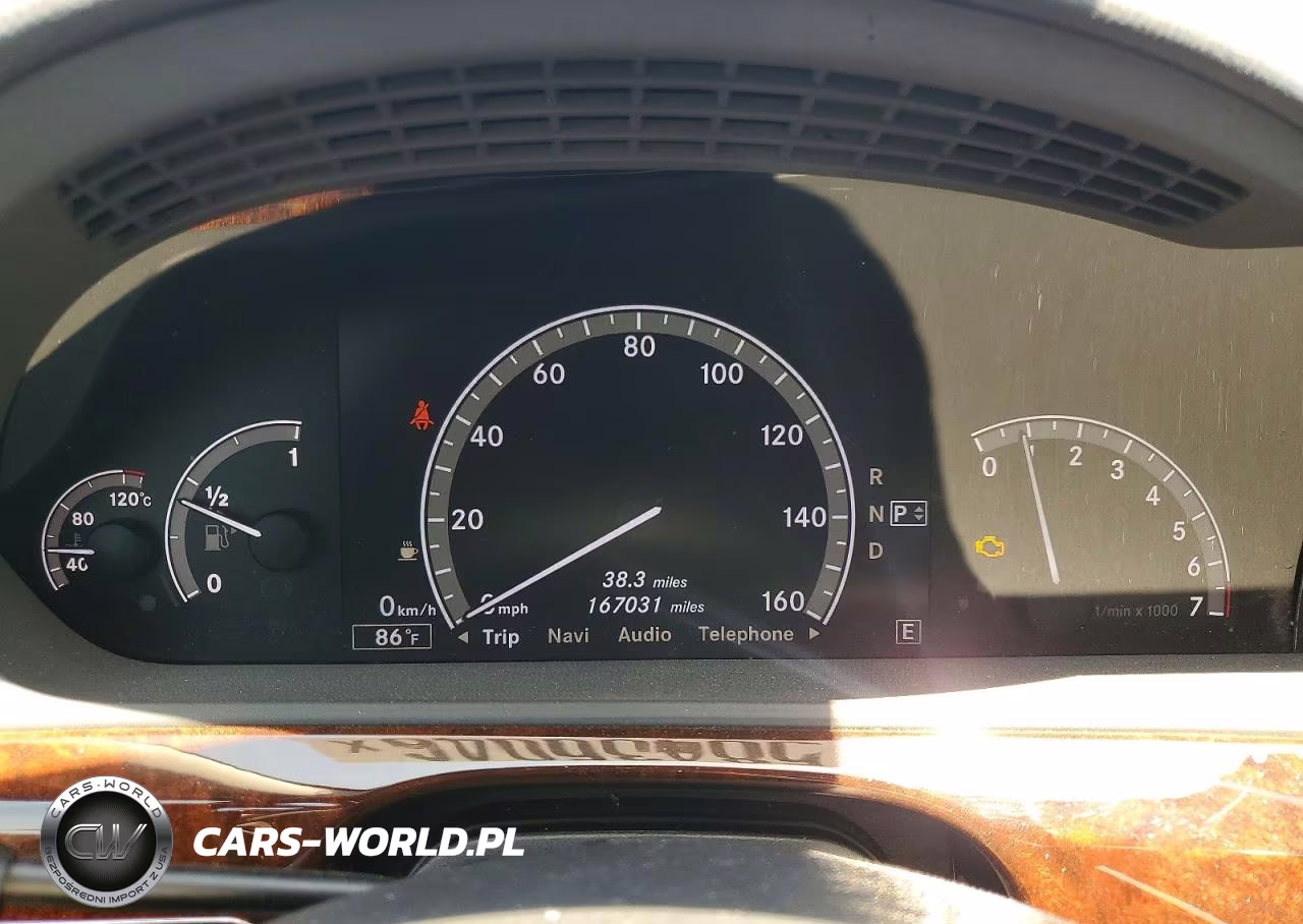 2012 Mercedes-Benz S 550 VIN:WDDNG7DB1CA490863 - 9