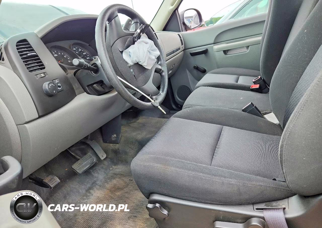 2010 Chevrolet Silverado C1500 VIN:1GCPCPEX0AZ227464 - 7