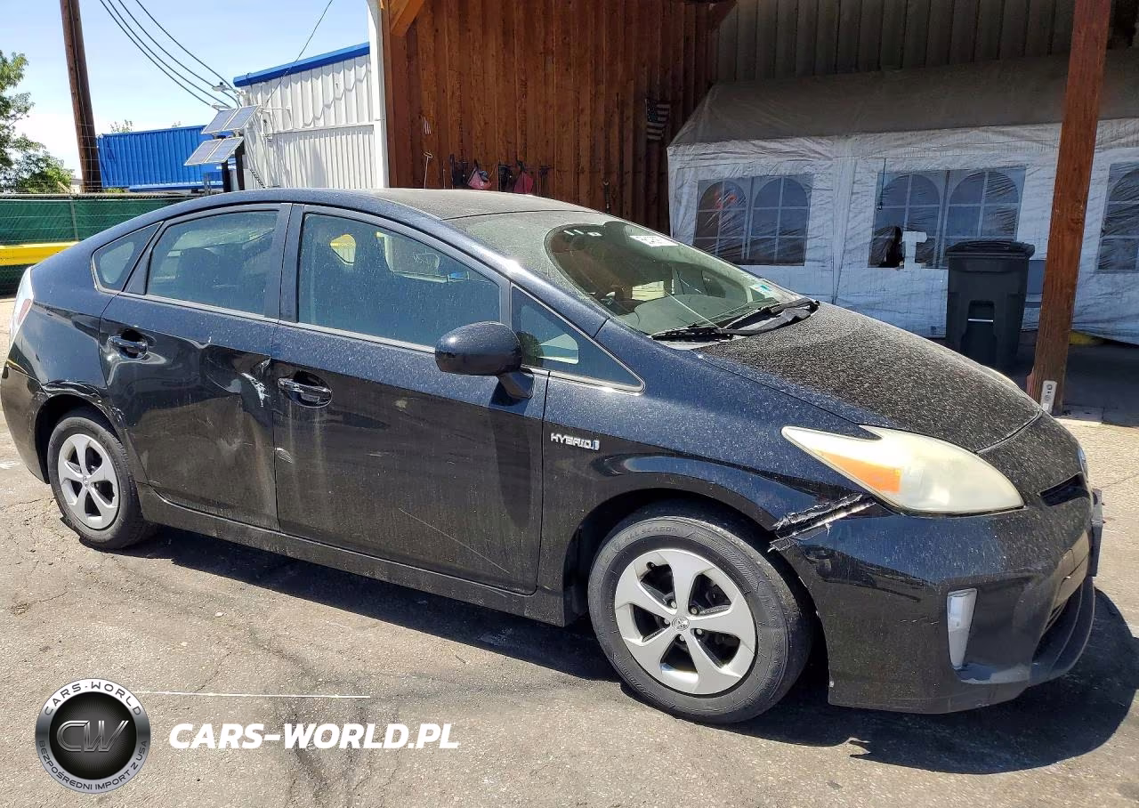 2012 Toyota Prius Two VIN:JTDKN3DU5C5390030 - 4