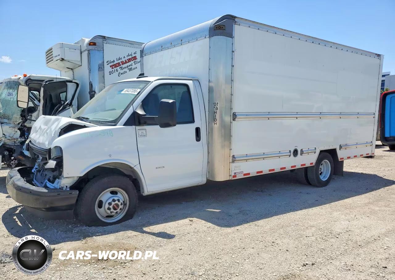 2023 GMC Savana Box Truck – zdjęcie 1 z 14