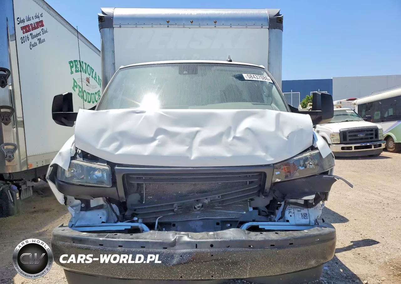 2023 GMC Savana Box Truck VIN:7GZ37TC78PN007216 - 5