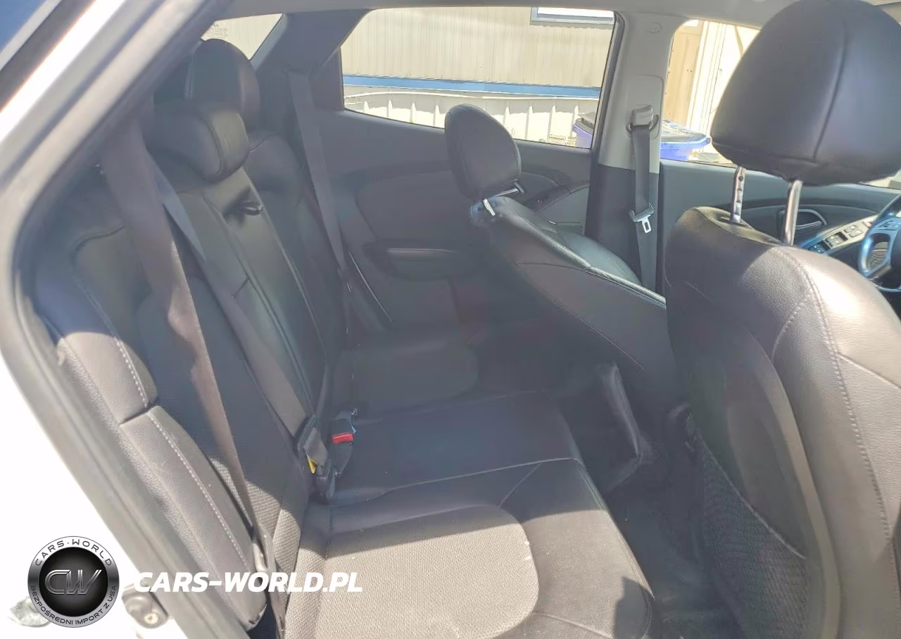 2014 Hyundai Tucson VIN:KM8JUCAGXEU878665 - 11