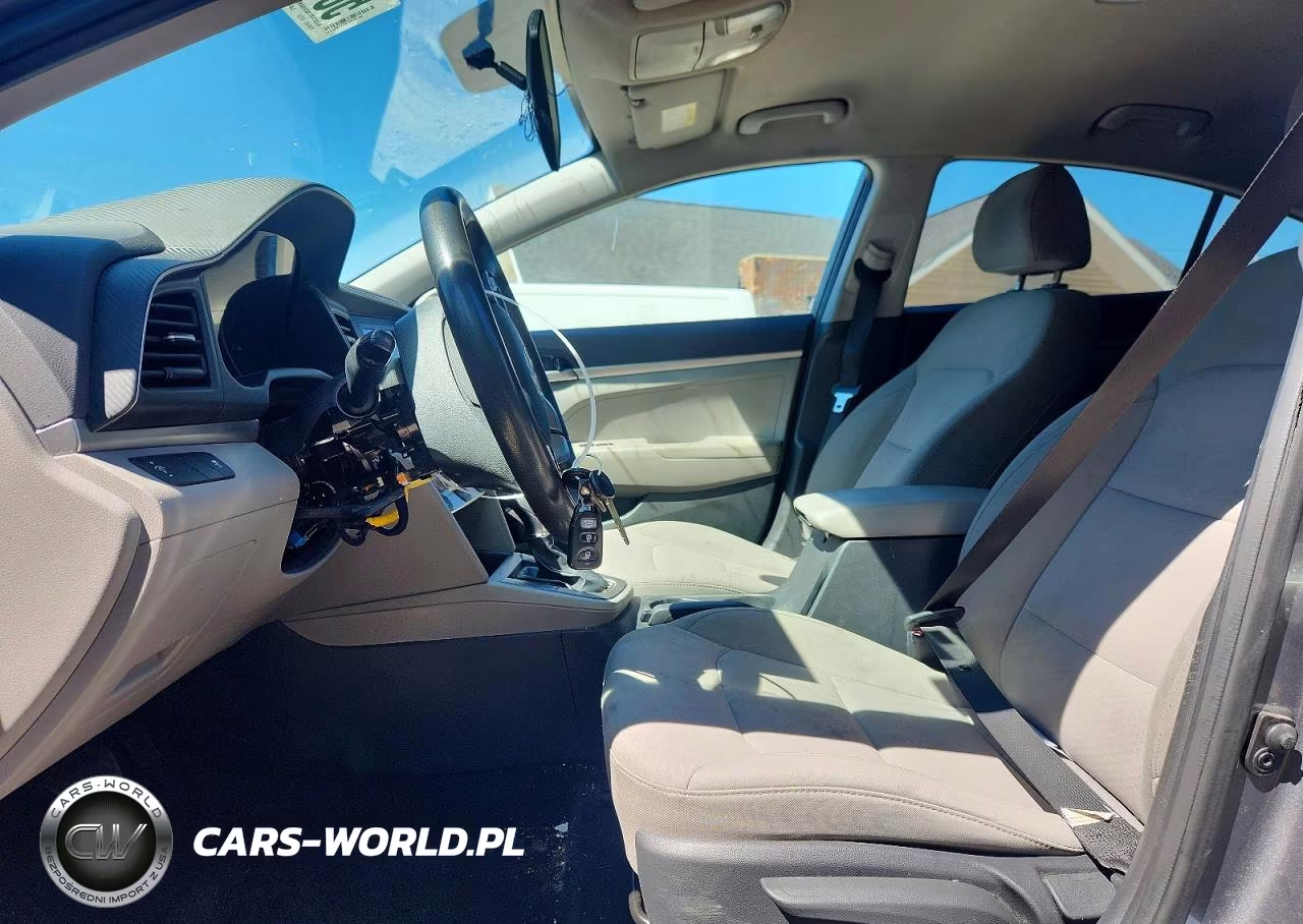 2019 Hyundai Elantra Se VIN:5NPD74LF3KH497300 - 7