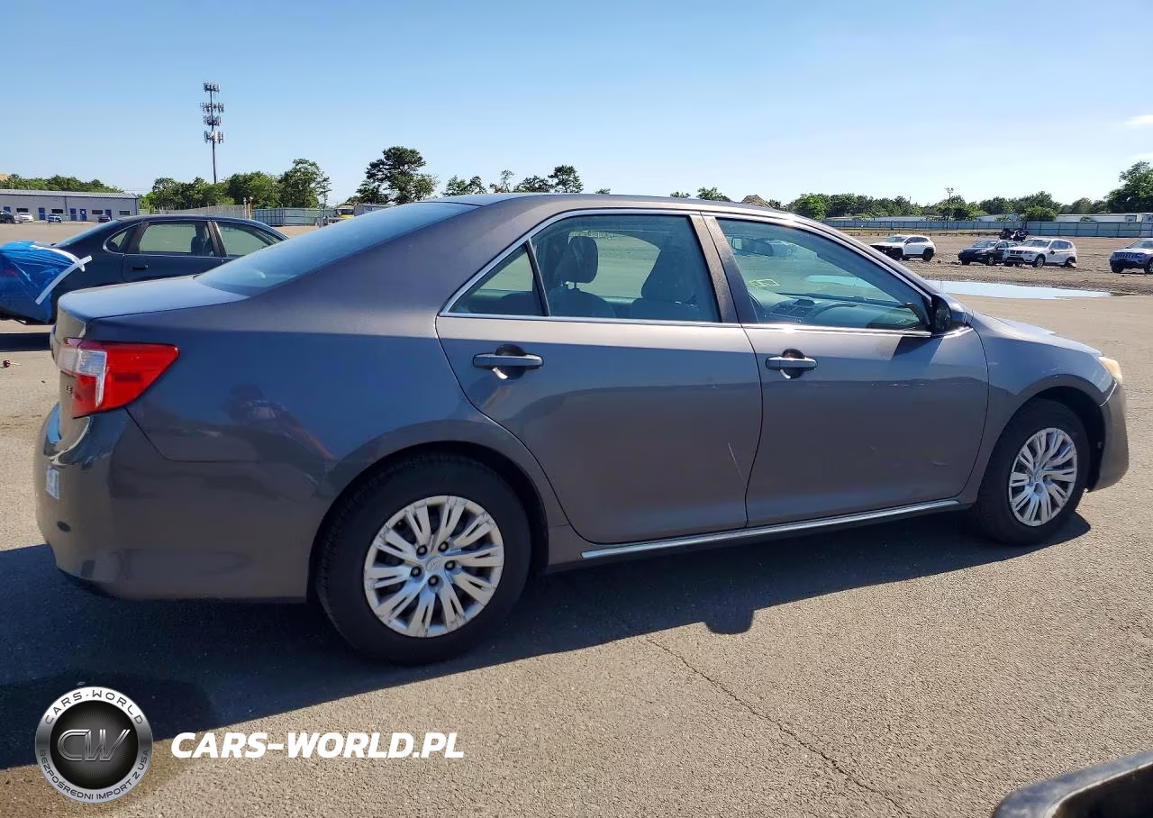 2013 Toyota Camry Le VIN:4T4BF1FK4DR281192 - 3