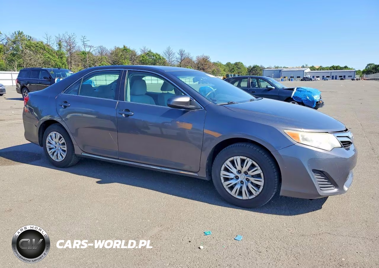 2013 Toyota Camry Le VIN:4T4BF1FK4DR281192 - 4