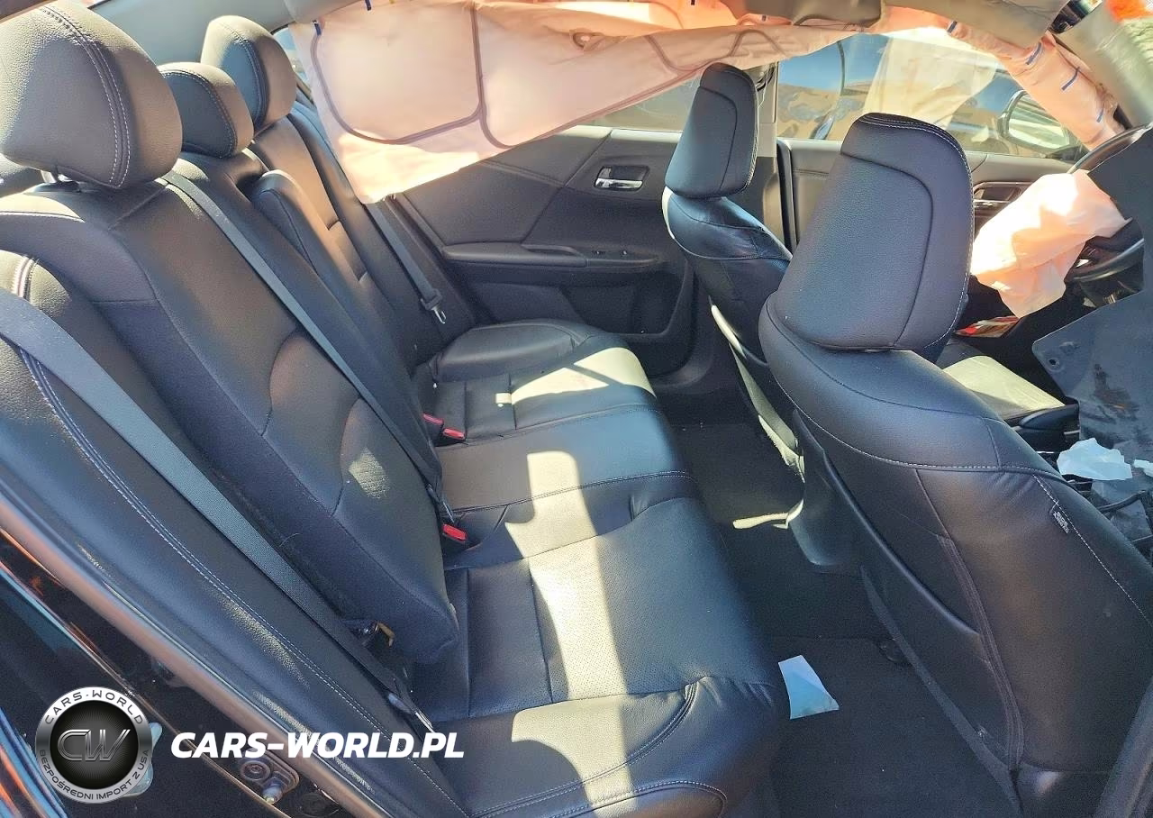 2017 Honda Accord Touring VIN:1HGCR3F96HA022635 - 10