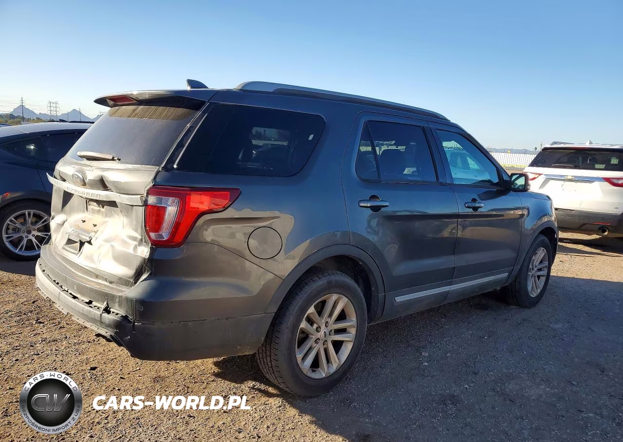 2017 Ford Explorer Xlt VIN:1FM5K7DH3HGD64498 - 3