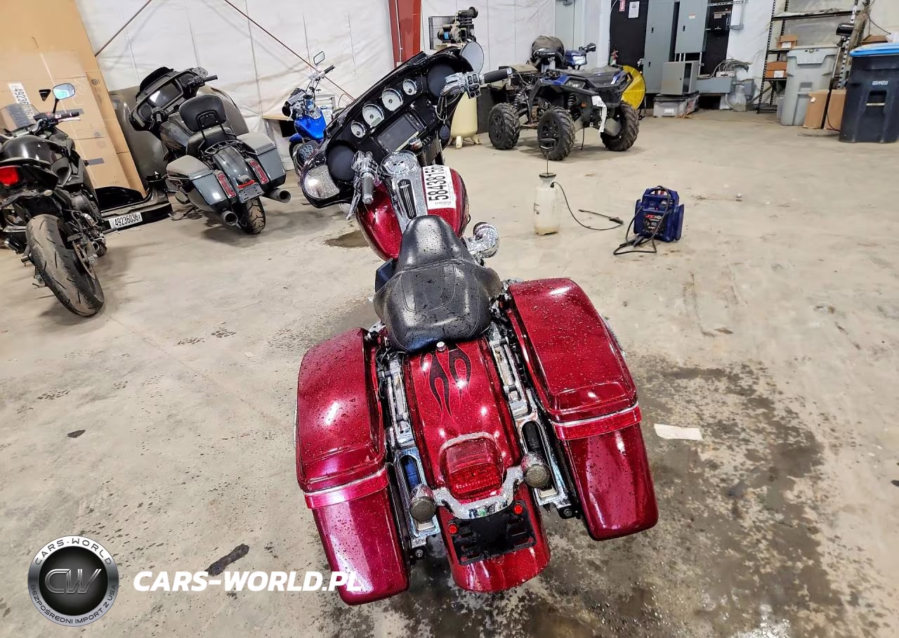 2017 Harley-Davidson Flhxs Street Glide Special VIN:1HD1KRC17HB619832 - 4