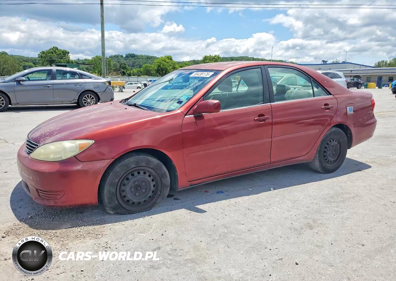 2005 Toyota Camry Le
