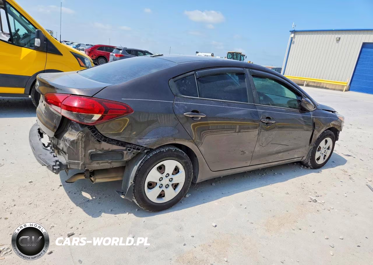 2018 Kia Forte Lx VIN:3KPFL4A73JE220486 - 3
