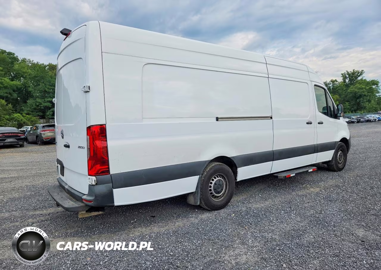 2022 Mercedes-Benz Sprinter 2500 VIN:W1Y4DDHYXNT093019 - 3
