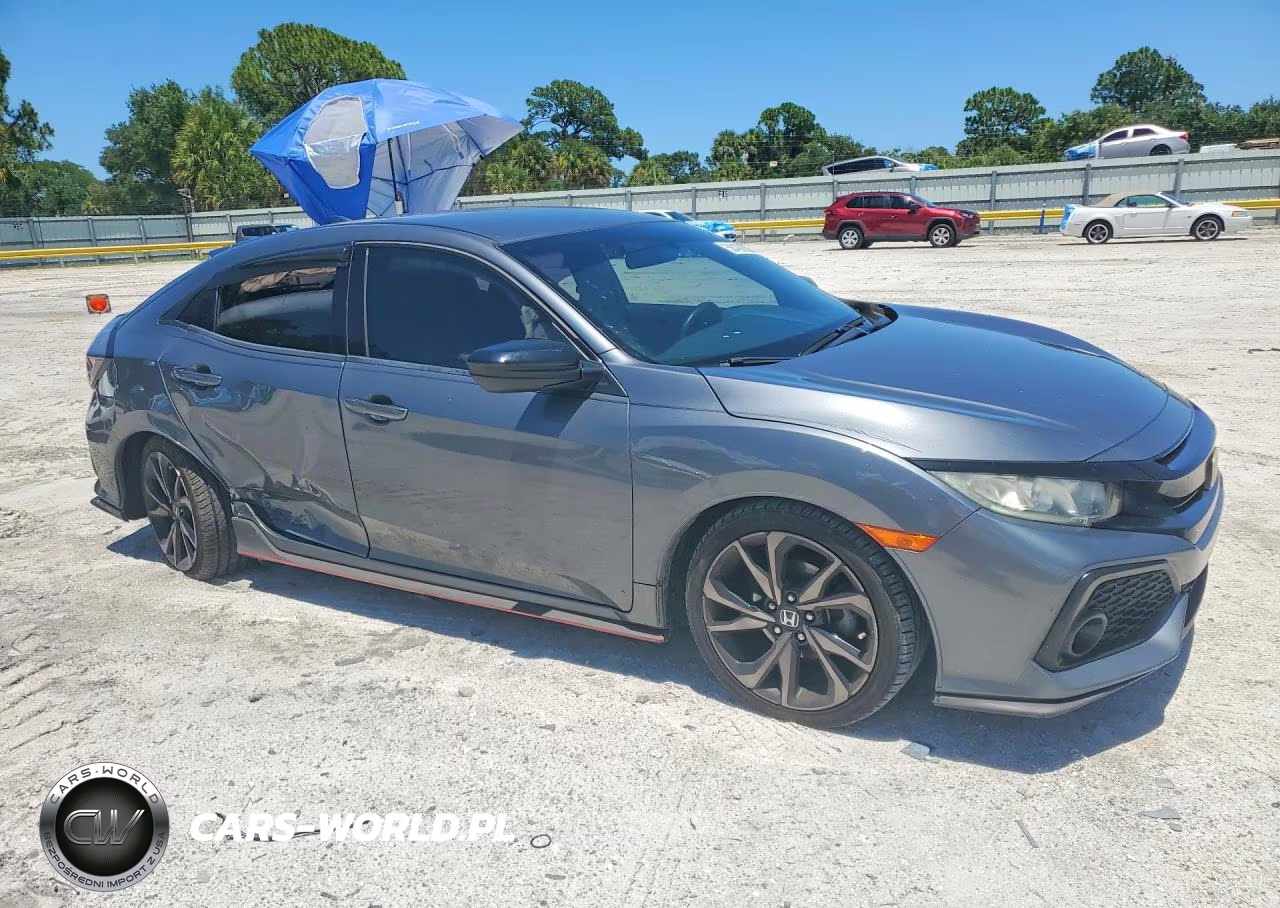 2018 Honda Civic Sport VIN:SHHFK7H42JU237207 - 4