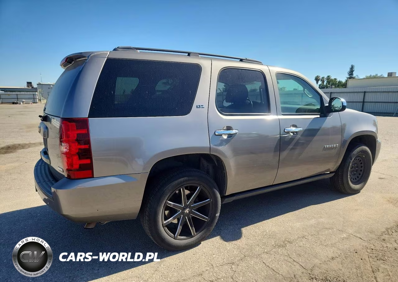 2007 Chevrolet Tahoe K1500 VIN:1GNFK13047J317930 - 3