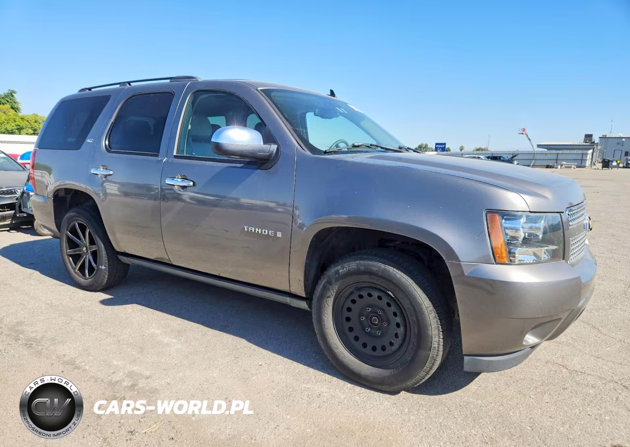 2007 Chevrolet Tahoe K1500 VIN:1GNFK13047J317930 - 4